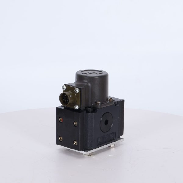 Bosch Rexroth 4WSE2EM-6 Servo Directional Control Valve