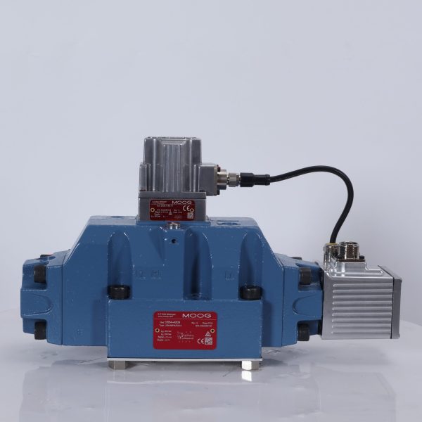 Moog D664-4009 Proportional Directional Control Valve