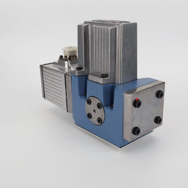 Moog D661-4651 High-Frequency Response Valve