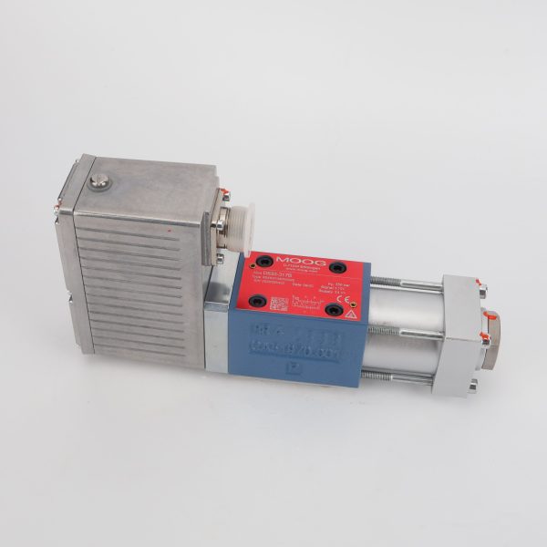 Moog D633-317B Hydraulic Servo Valve