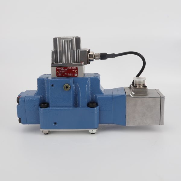 Moog D662-4010 Proportional Servo Valve